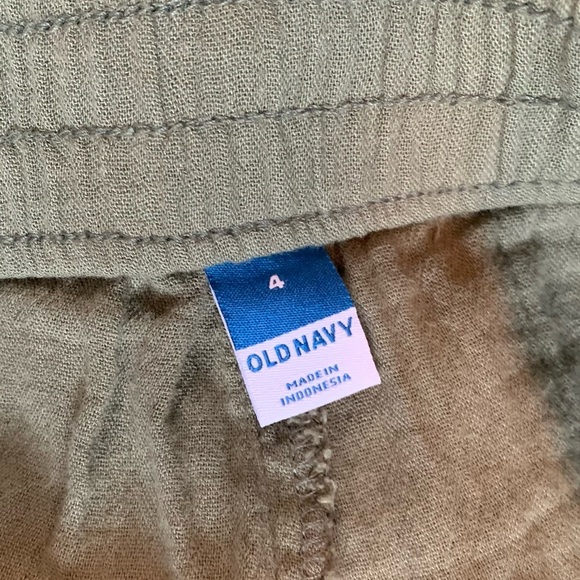 Old Navy high waisted cropped 100% cotton army green pants NWT - Picture 5 of 7